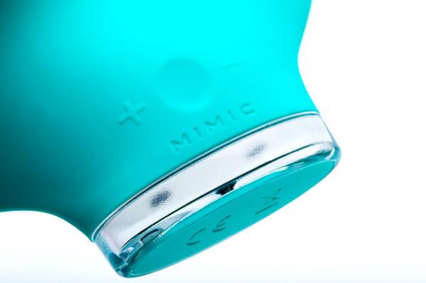 Mimic Manta Ray Handheld Massager Seafoam Green