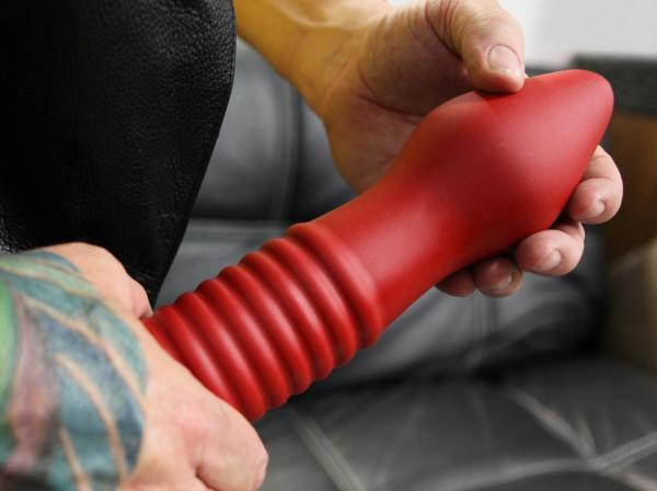 Tantus Fist Trainer Red