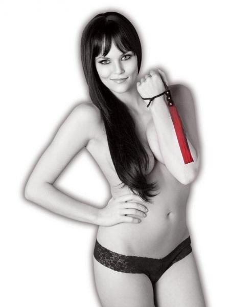 Sex & Mischief Small Whip Red
