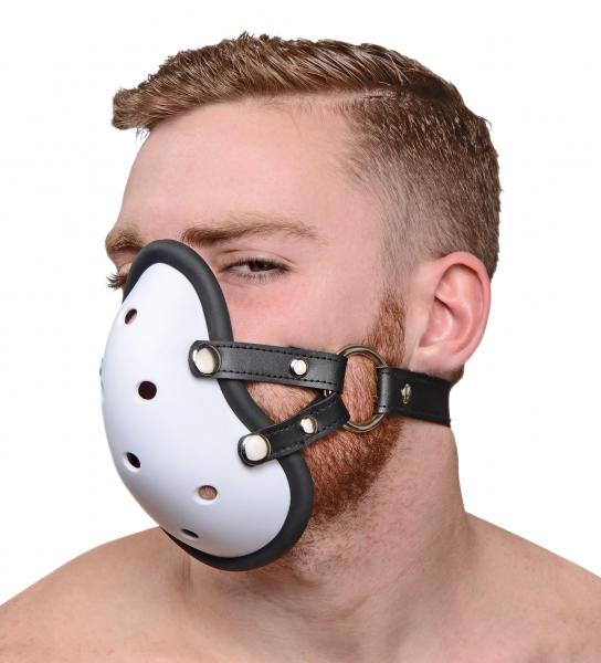 Musk Athletic Cup Muzzle White