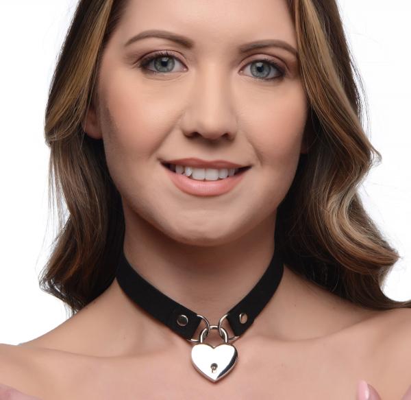 Lock It Heart Choker