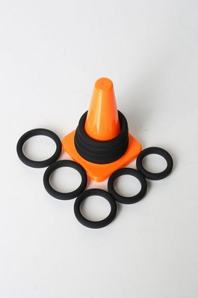 Play Zone Kit Black 9 Rings And Storage Cone